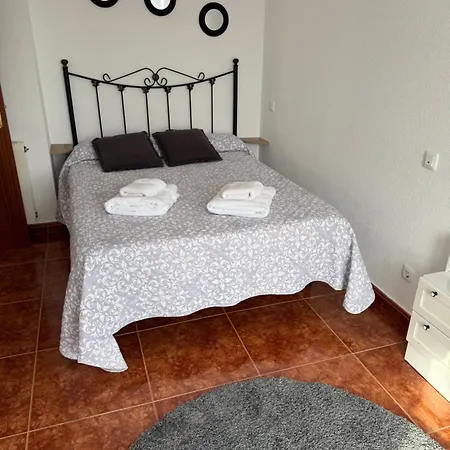 Noja. Piso En A 5 Minutos De La Playa De Ris דירה