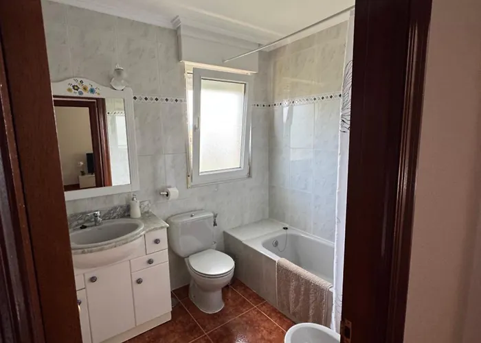 Noja. Piso En A 5 Minutos De La Playa De Ris Lägenhet